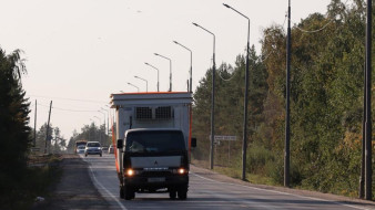 Уличное освещение подключили на автодороге "Амга"