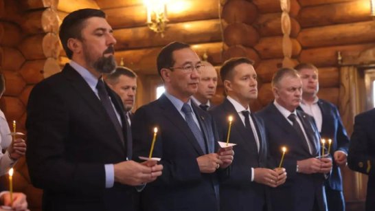 Глава Якутии принял участие в литии по погибшим работникам угледобывающих предприятий в Нерюнгринском районе