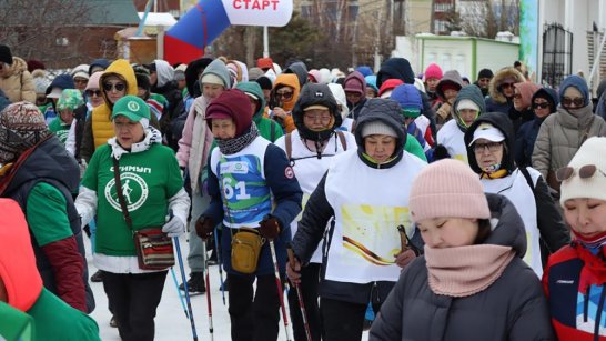 В Якутске свыше 250 человек приняли участие в акции "10000 шагов к жизни"