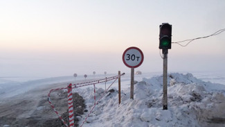 На ледовом автозимнике Кангалассы-Соттинцы повышена грузоподъемность до 30 тонн