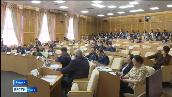 Афанасий Владимиров рассказал про основные изменения в Конституцию Якутии
