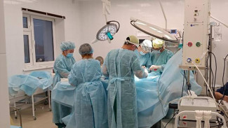 В Вилюйском районе бригада врачей РБ№2-ЦЭМП провела операцию по эндопротезированию