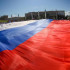 В Якутске развернули самый большой флаг России на Дальнем Востоке