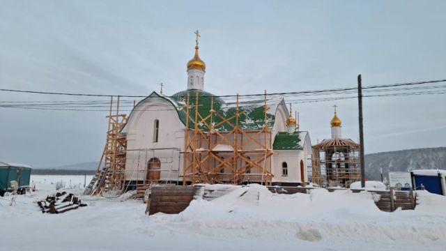 В поселке Витим Ленского района завершается строительство большого каменного храма