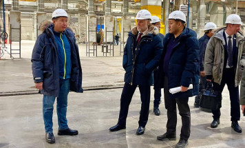 Кирилл Бычков провел выездное совещание по вопросам строительства Жатайской судоверфи