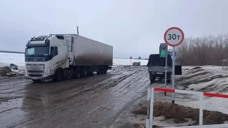 С 8 апреля на ледовых переправах Якутии планируется снижение грузоподъёмности до 20 тонн