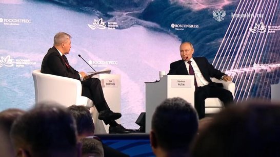 ВЭФ-2023: Владимир Путин поручил подготовить план по развитию авиаперевозок на Дальнем Востоке