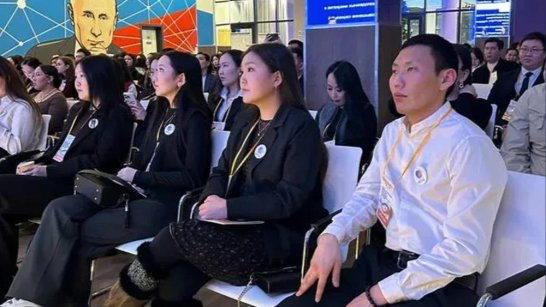 Более 100 участников собрал первый съезд Ассоциации молодых педагогов Якутии