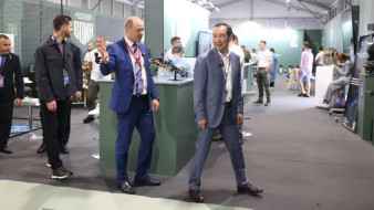 Глава Якутии на ВЭФ посетил военно-спортивный городок Центра "ВОИН"