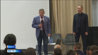 Герой России Вячеслав Бочаров с визитом побывал в Якутской кадетской школе-интернате