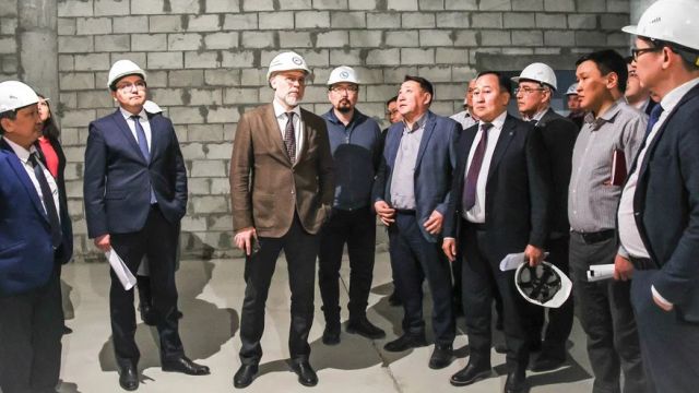 Готовность 85%. Строящийся Якутский республиканский онкологический диспансер осмотрел Кирилл Бычков