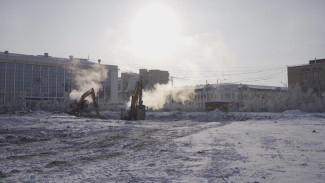 В Якутске обнаружили остатки исторического здания на площади Ленина