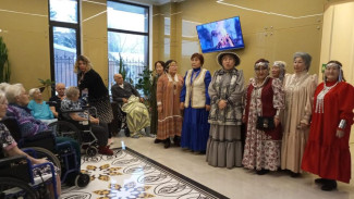 Волонтёры из Якутии посетили пансионат для пожилых в Санкт-Петербурге
