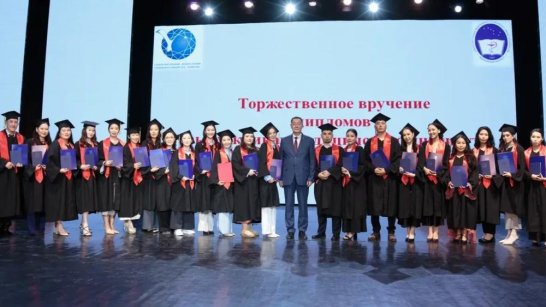 Мединститут СВФУ выпустил 425 молодых врачей