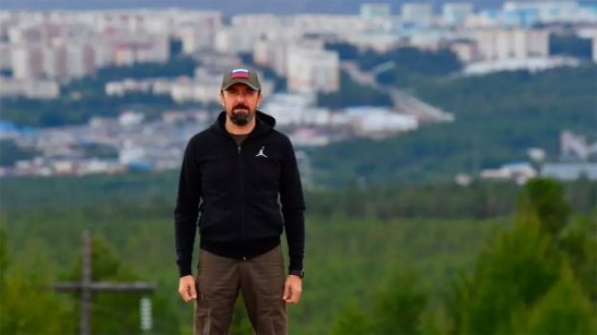 Глава Нерюнгринского района Роман Щегельняк подписал контракт и направляется в зону СВО