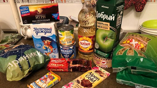 В Якутске началась доставка продуктовых наборов для школьников из льготных категорий