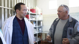 Глава Якутии встретился с предпринимателями Нижнеколымского района