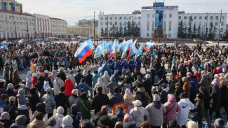 В Якутске состоялся праздничный осуохай на главной площади Республики