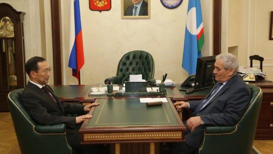 Айсен Николаев обсудил с Вячеславом Штыровым актуальные вопросы развития Якутии