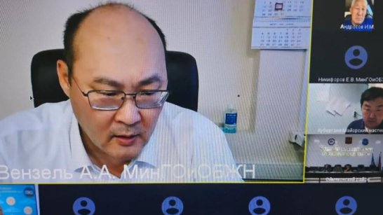 В Оймяконе остаются подтопленными 70 дворовых территорий и 47 домов