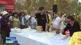 Дьокуускай пааркатыгар ас-үөл бэстибээлэ ыытылынна