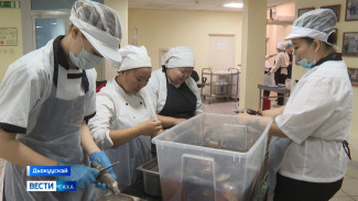 АГАТУ устудьуоннара байыастарга бэйэ аһын ыыппыттара үһүс сыла буолла