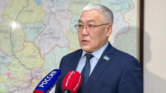 В опорные пункты Якутии доставлено еще 6 автомобилей с гуманитарным грузом для военных