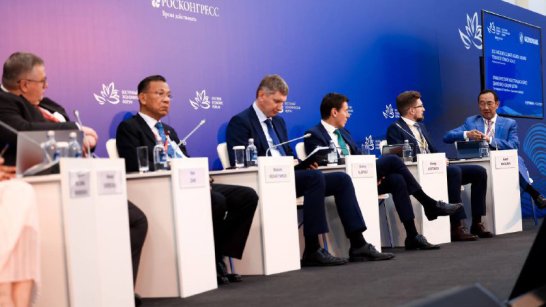 ВЭФ-2023: Айсен Николаев: развитие возобновляемой энергетики позволит реализовать крупные инвестпроекты