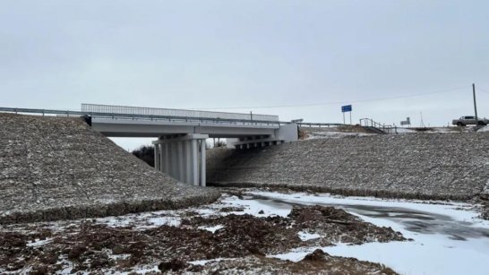 В Олёкминском районе завершается капитальный ремонт моста через реку Дьороху