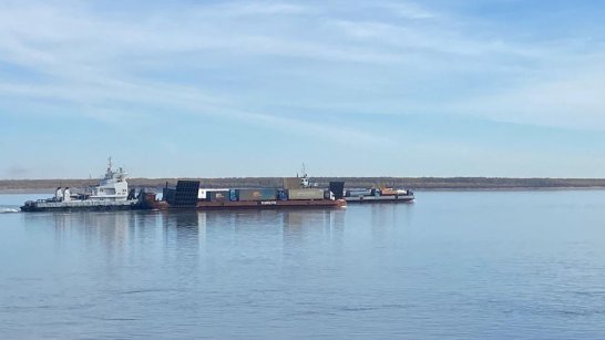 Возобновлено движение водным транспортом на реке Лена