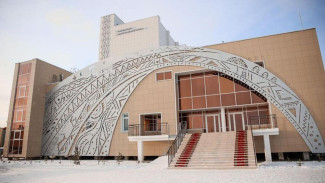 Нюрбинский театр отметил первую годовщину работы в новом здании