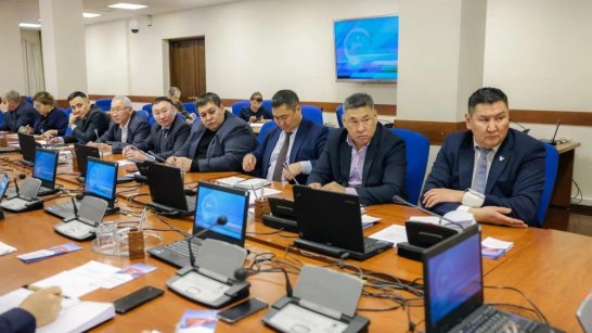 В Якутии обсудили реализацию стратегических проектов в арктических районах