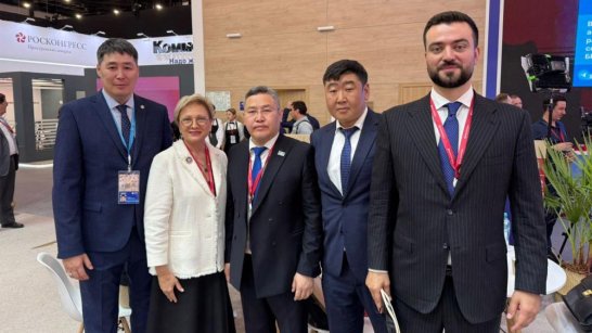 Представители АО "АК "ЖДЯ" приняли участие в ПМЭФ-2025