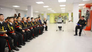 В Якутской кадетской школе-интернате отметили День Героев Отечества