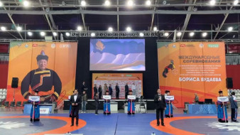 Спортсмены из Якутии завоевали 6 медалей на международном соревновании по вольной борьбе в Бурятии