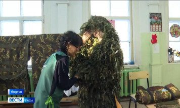Антидроновые одеяла и маскировочные плащи. Волонтёры Якутии производят экипировку для бойцов СВО