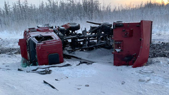 В Сунтарском районе произошло опрокидывание самосвала