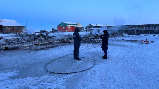 Короткое замыкание стало причиной возгорания 12-квартирного жилого дома в с. Колымское