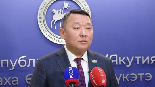 Вячеслав Емельянов: расходы госбюджета Якутии на реализацию госпрограммы в сфере ЖКХ увеличены
