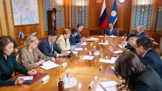Глава Якутии дал поручения по реализации мероприятий нацпроекта "Инфраструктура для жизни"