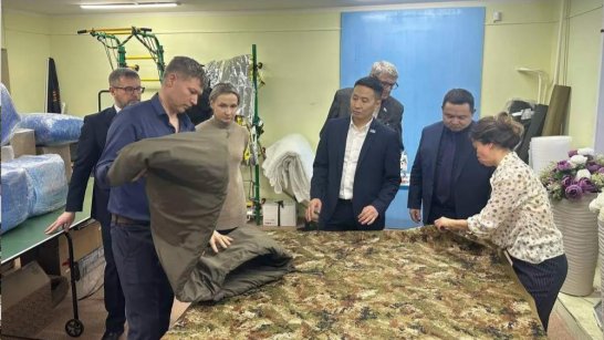 Петр Шамаев ознакомился с работой волонтерских и патриотических организаций Алдана