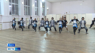 Северный танцевальный коллектив "Гулун" готовится к своему юбилейному концерту