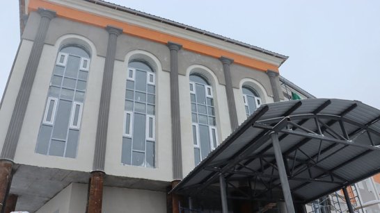 В Якутии завершается строительство новой школы в Усть-Алданском улусе