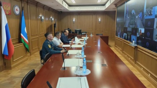 В пострадавших от паводка районах Якутии продолжается снижение уровня воды