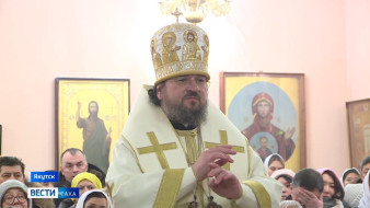 Во всех храмах Якутии встречают праздник Рождества Христова