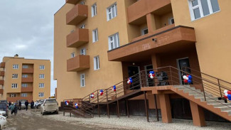 В Олёкминске ввели три многоквартирных дома для переселенцев из аварийного жилья