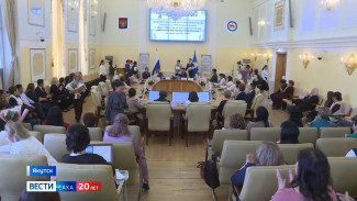 100 лучших учителей Якутии получили награды конкурса педагогических работников