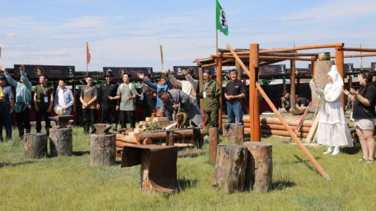 На местности "Ус Хатын" состоялось открытие Республиканского фестиваля кузнечного мастерства