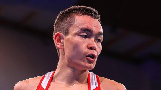 Лидер якутской сборной Василий Егоров вышел в четвертьфинал чемпионата России по боксу