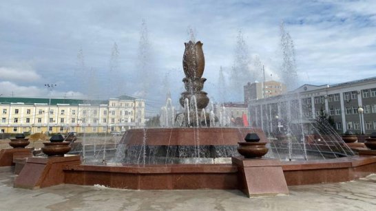 В Якутске завершили капитальный ремонт фонтана на площади Орджоникидзе